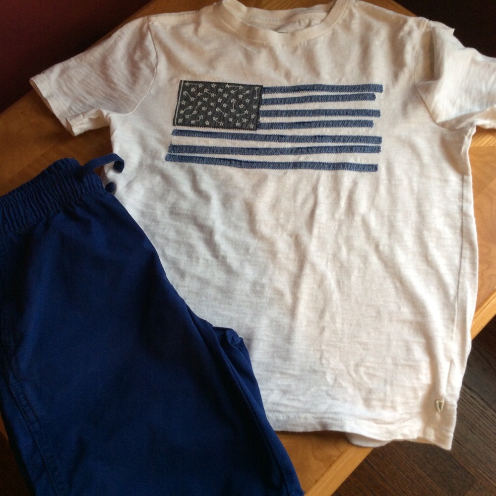 Boys gap flag white and blue tee shirt Sz L